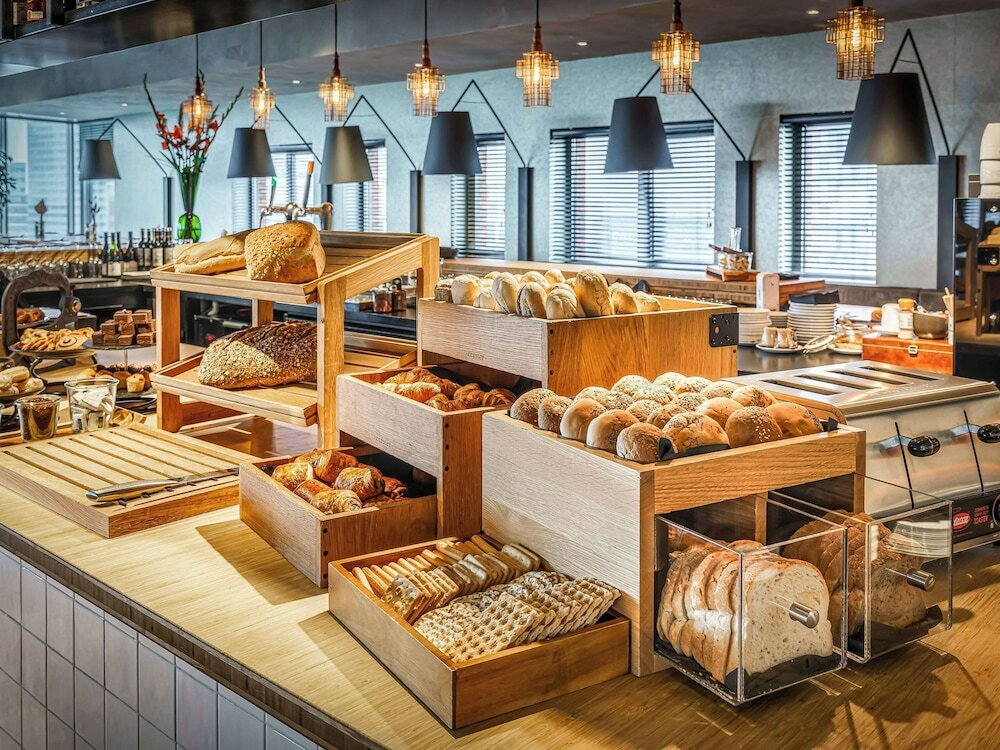 Фото Mercure Hotel Amsterdam Sloterdijk Station