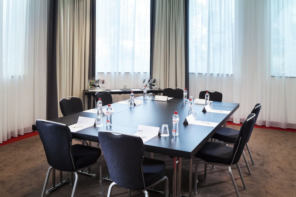 Фото Radisson Hotel Brussels Centre Midi