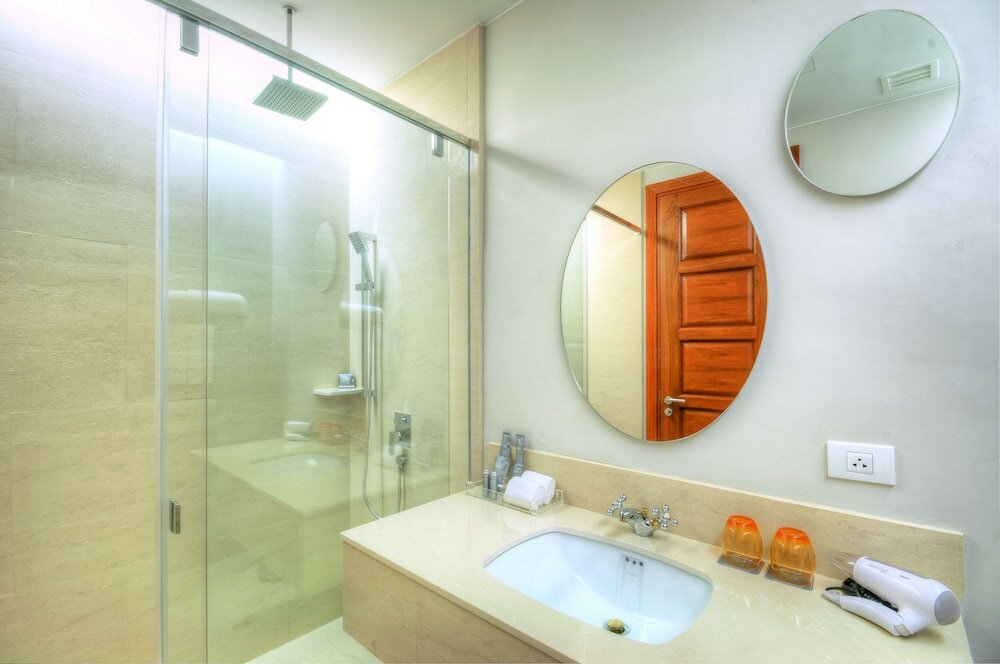 Фото One One Bangkok Hotel