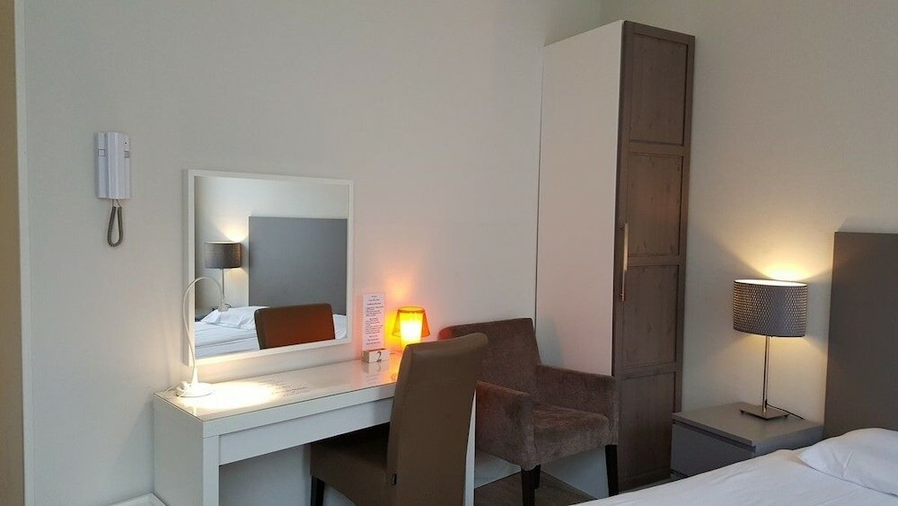 Фото Hotel Corner House