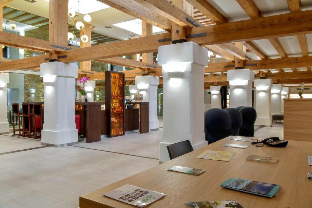 Фото Hydrama Grand Hotel