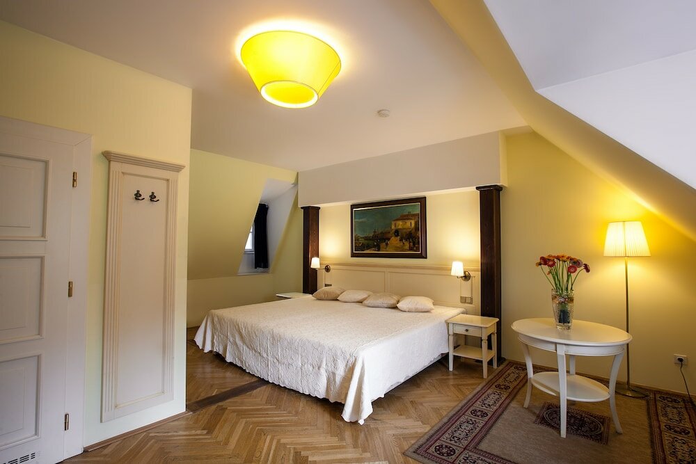 Фото Tyn Yard Residence