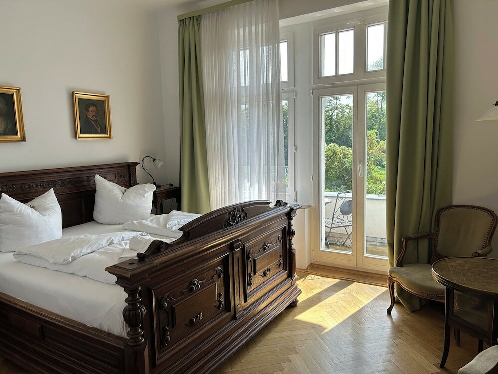 Фото Jahrhunderthotel Leipzig