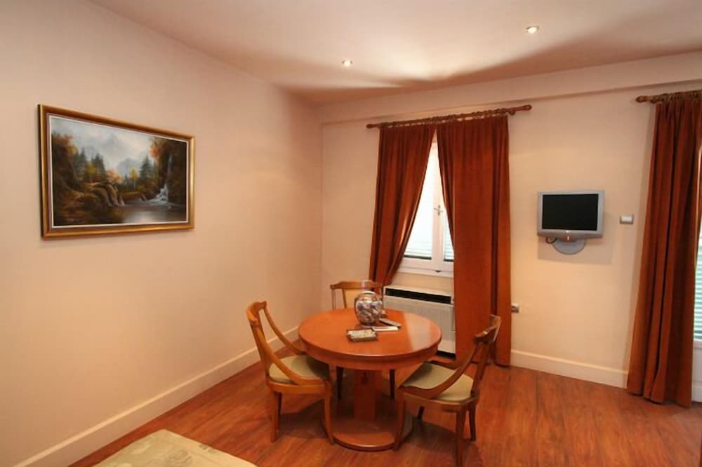 Фото Palladion Hotel