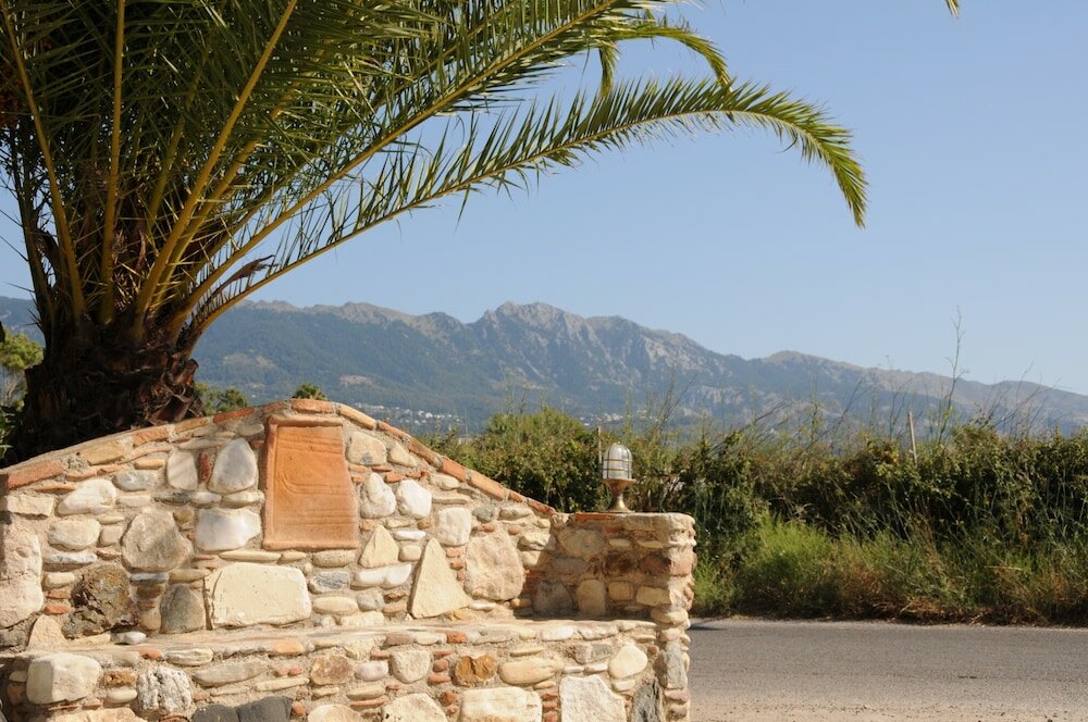 Фото Irina Beach Hotel