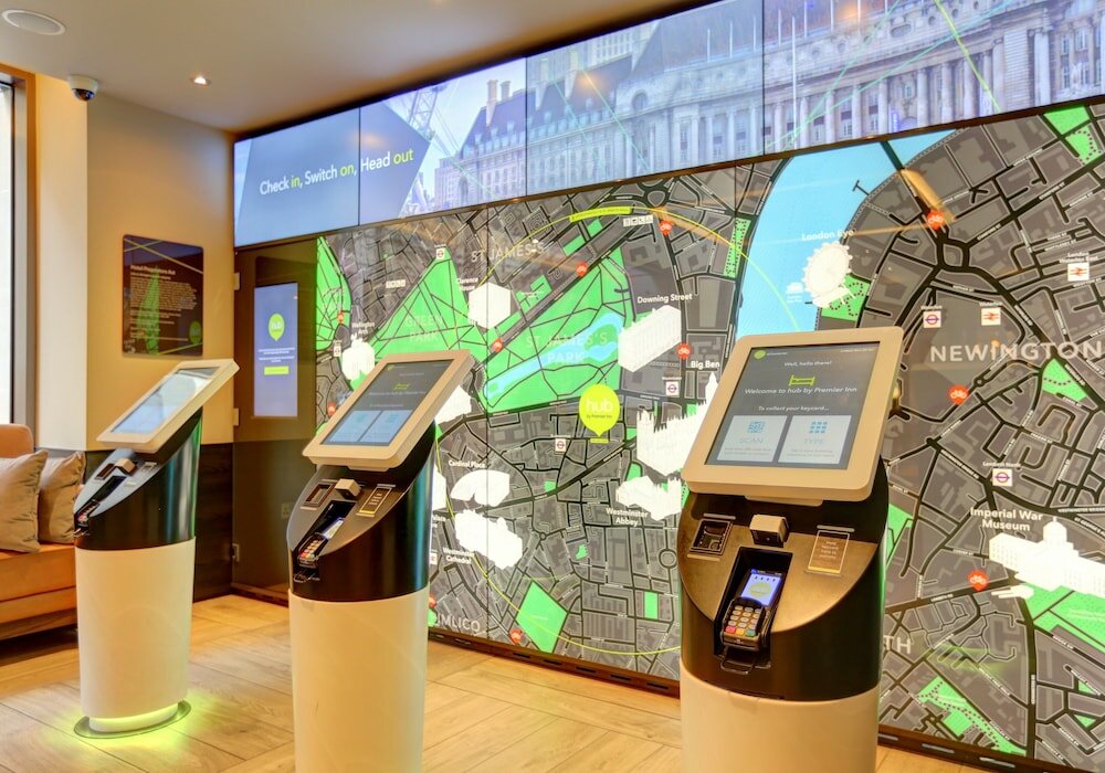 Фото Hub by Premier Inn London Westminster Abbey Hotel