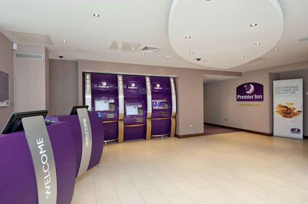 Фото Premier Inn London Ealing