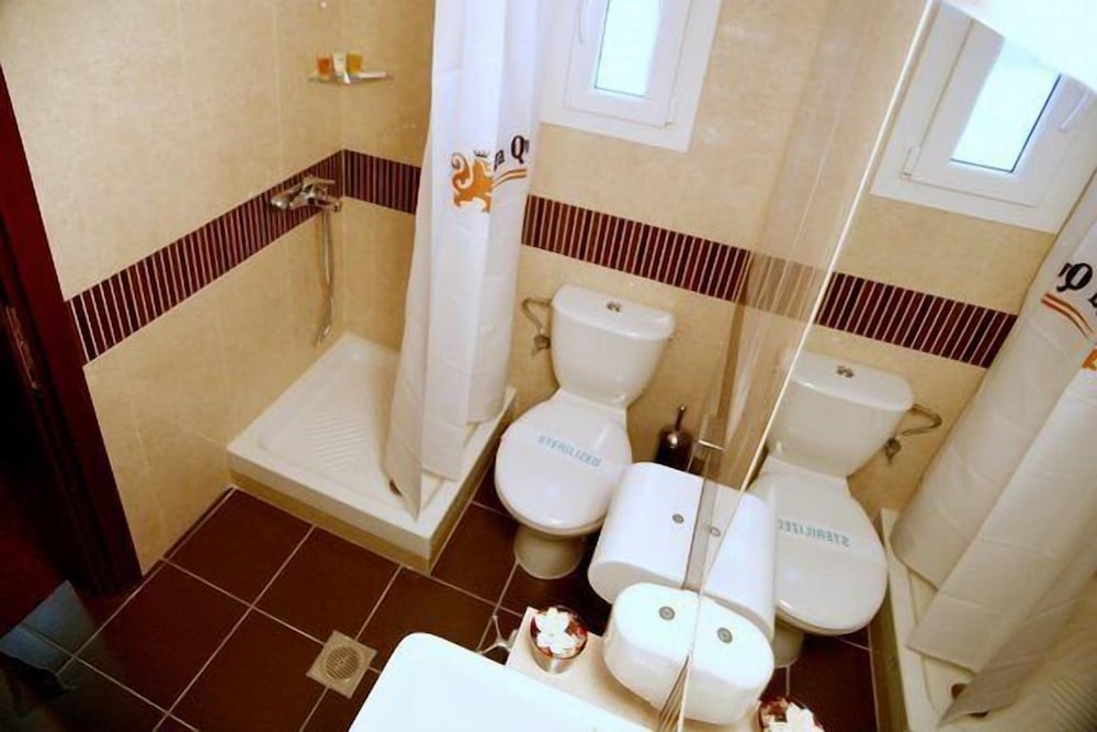 Фото Hotel Queen Olga