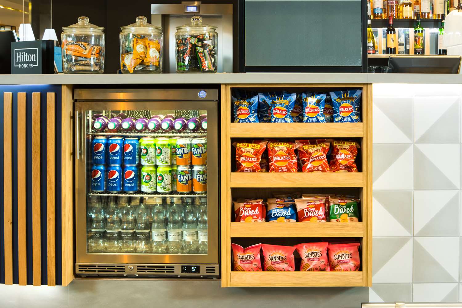 Фото Hampton by Hilton London Park Royal