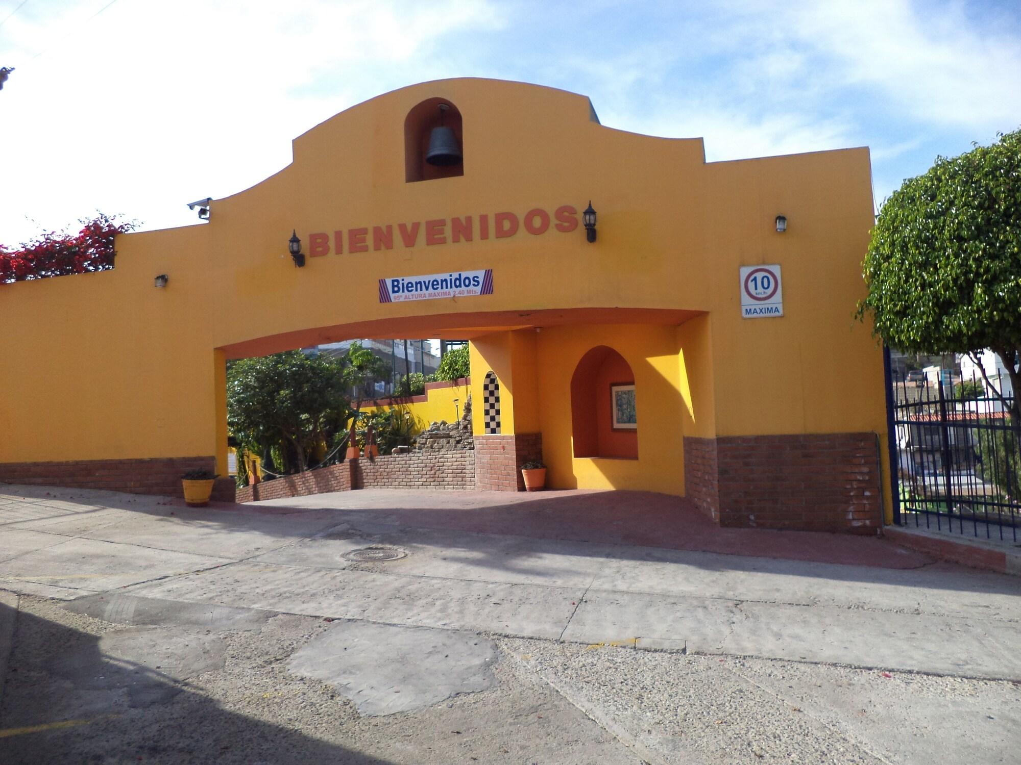 Фото отеля 2