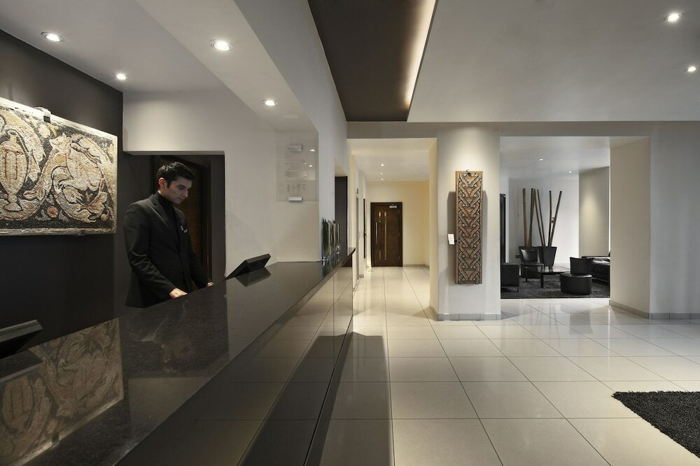 Фото The Caesar Hotel