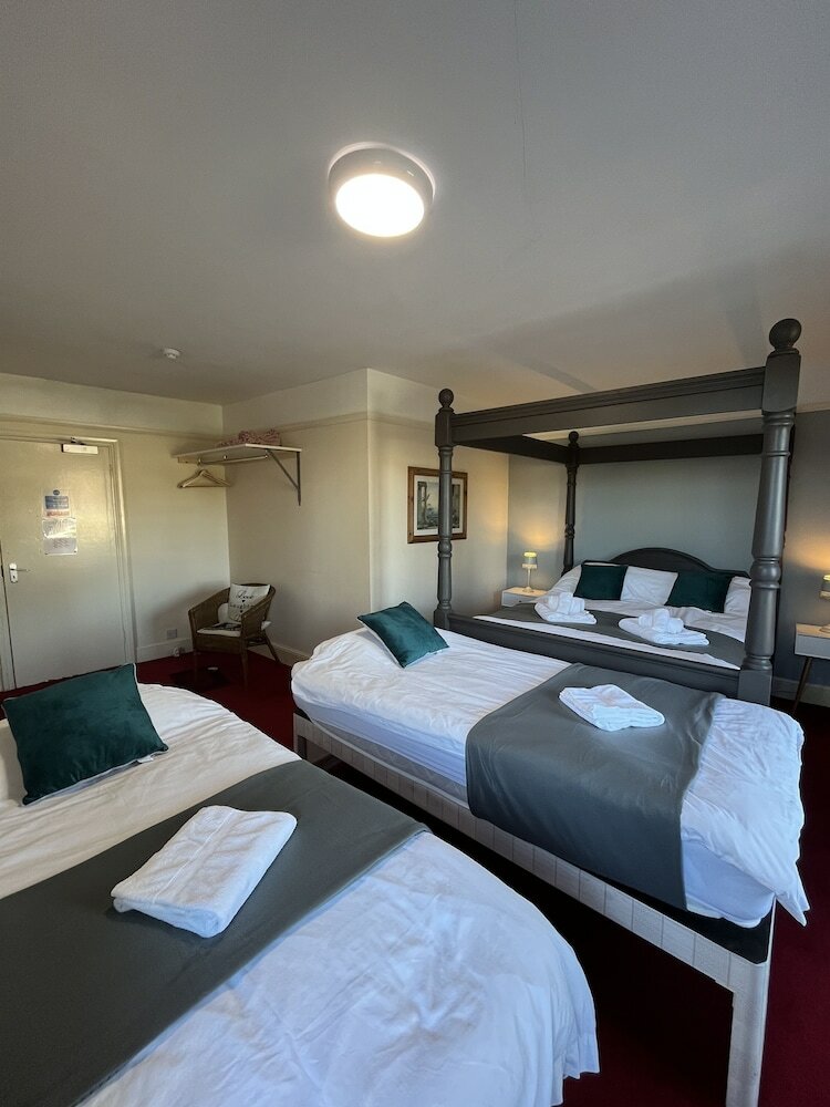 Фото The Castle Hotel