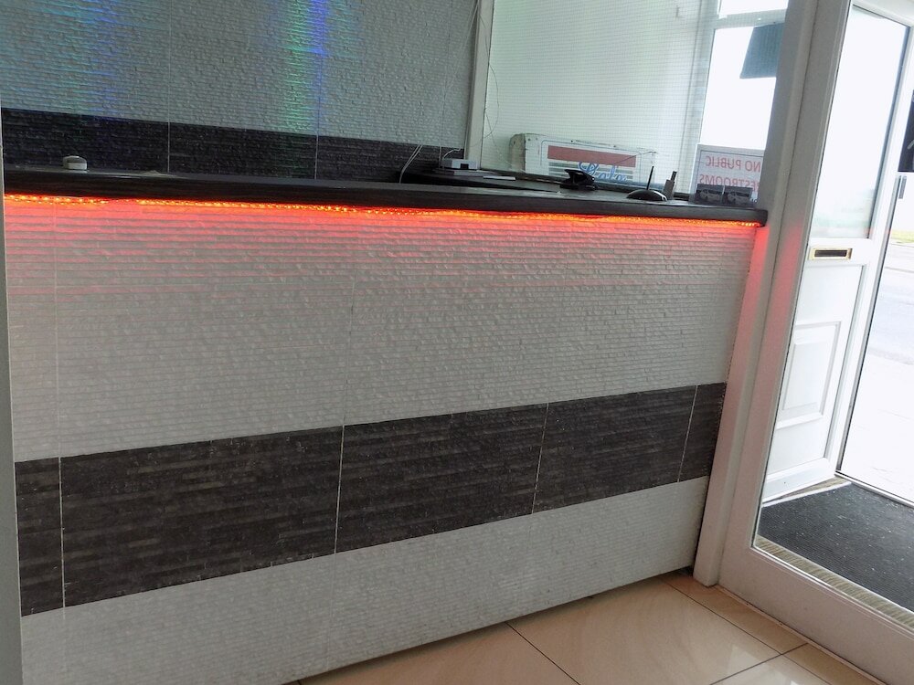 Фото The New Royal Windsor Hotel