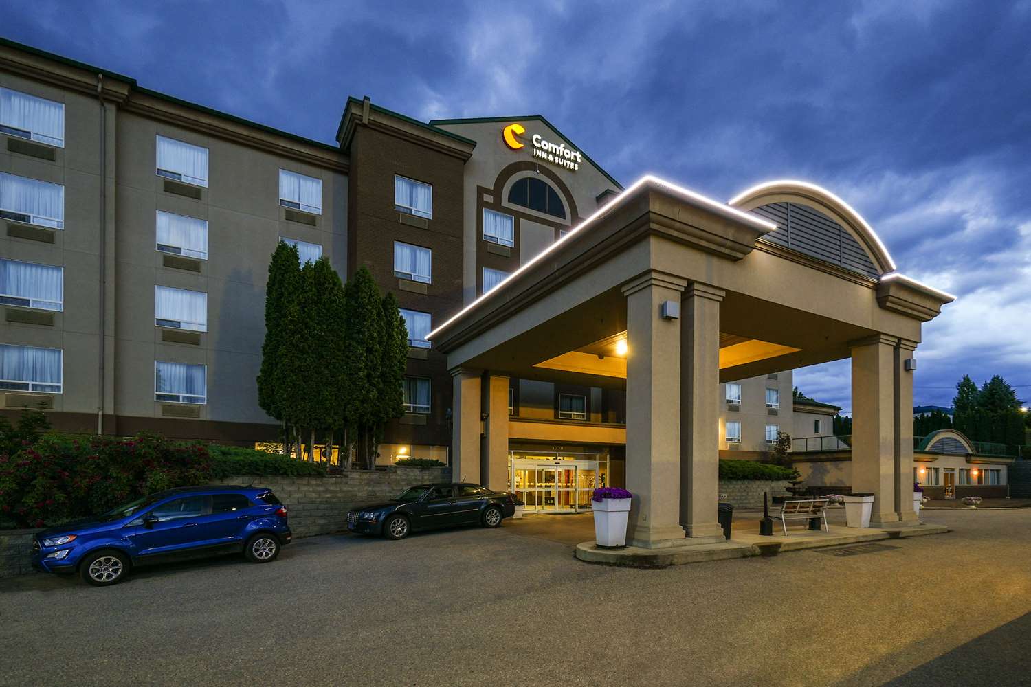Фото Comfort Inn & Suites