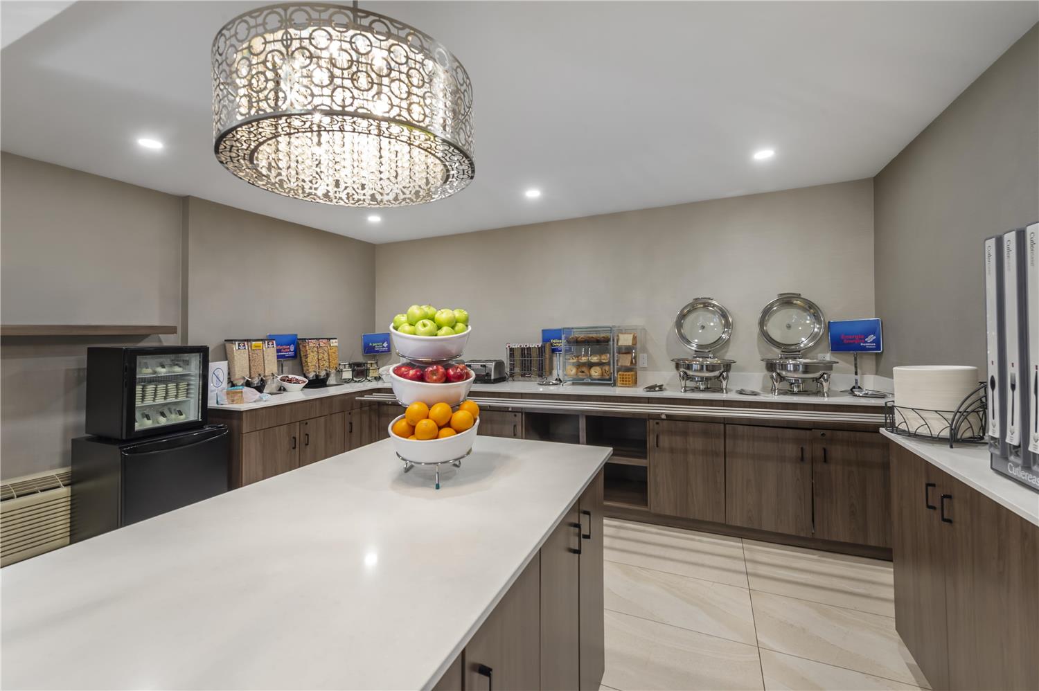 Фото Best Western Hotel Brossard