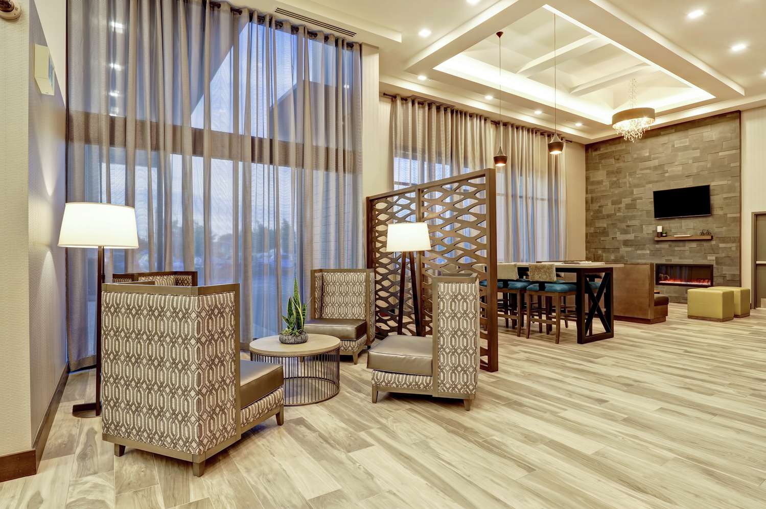 Фото Hampton Inn St Catharines Niagara