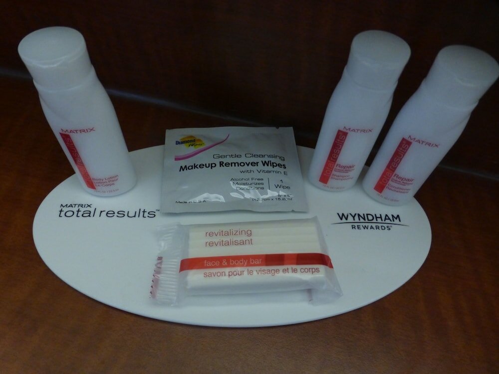 Фото Super 8 by Wyndham Peterborough