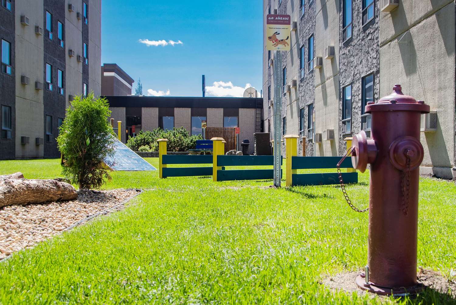 Фото Travelodge Edmonton West