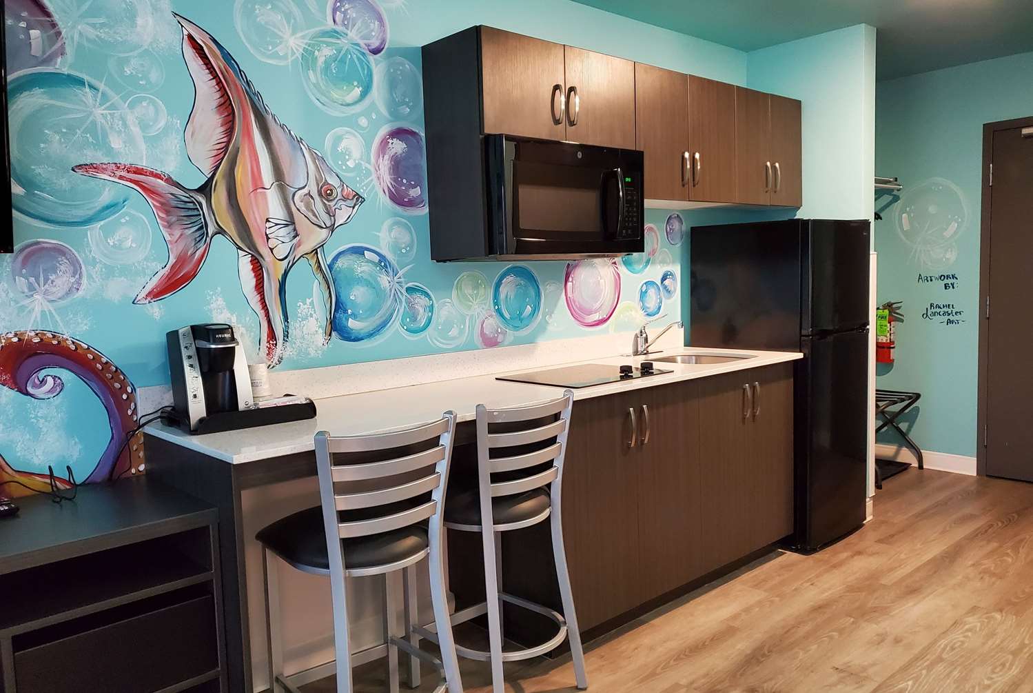 Фото Super 8 by Wyndham Winnipeg East Mb