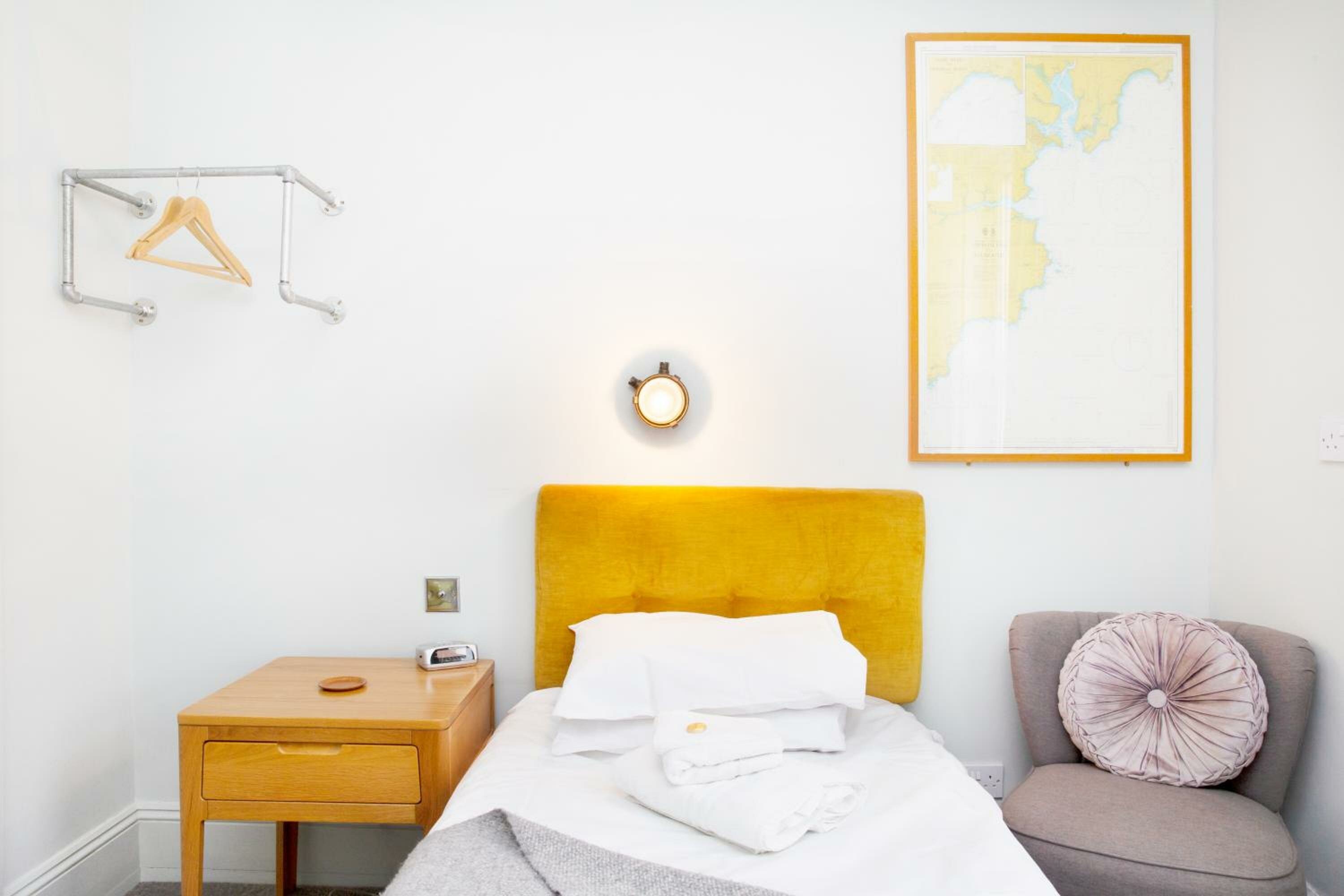 Фото The Lerryn Hotel