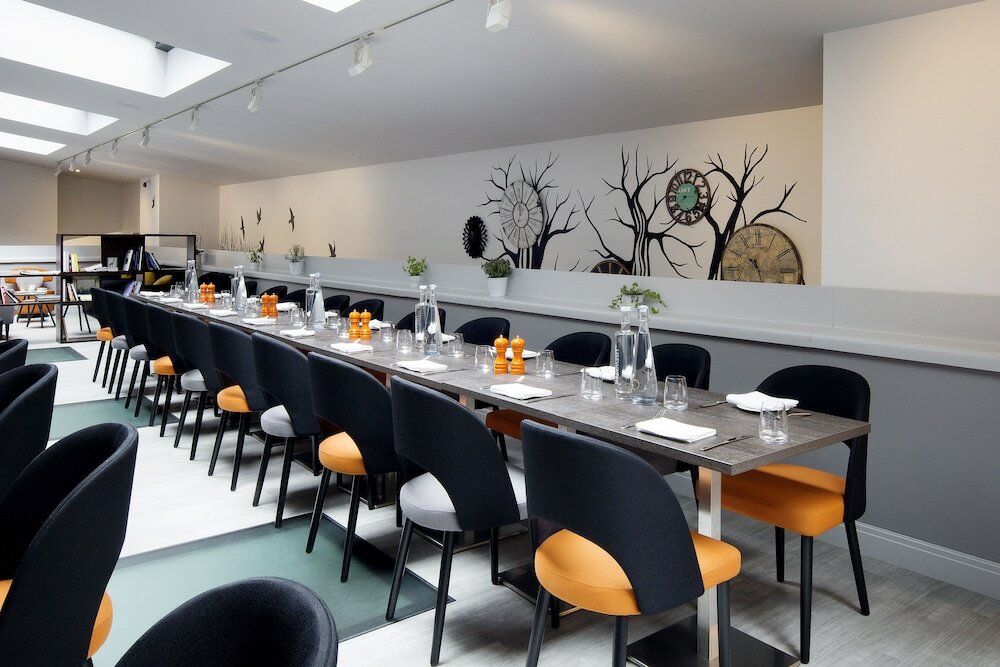 Фото The Wesley Euston