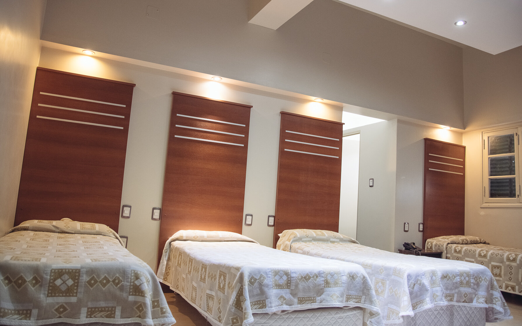 Фото Hotel Selby