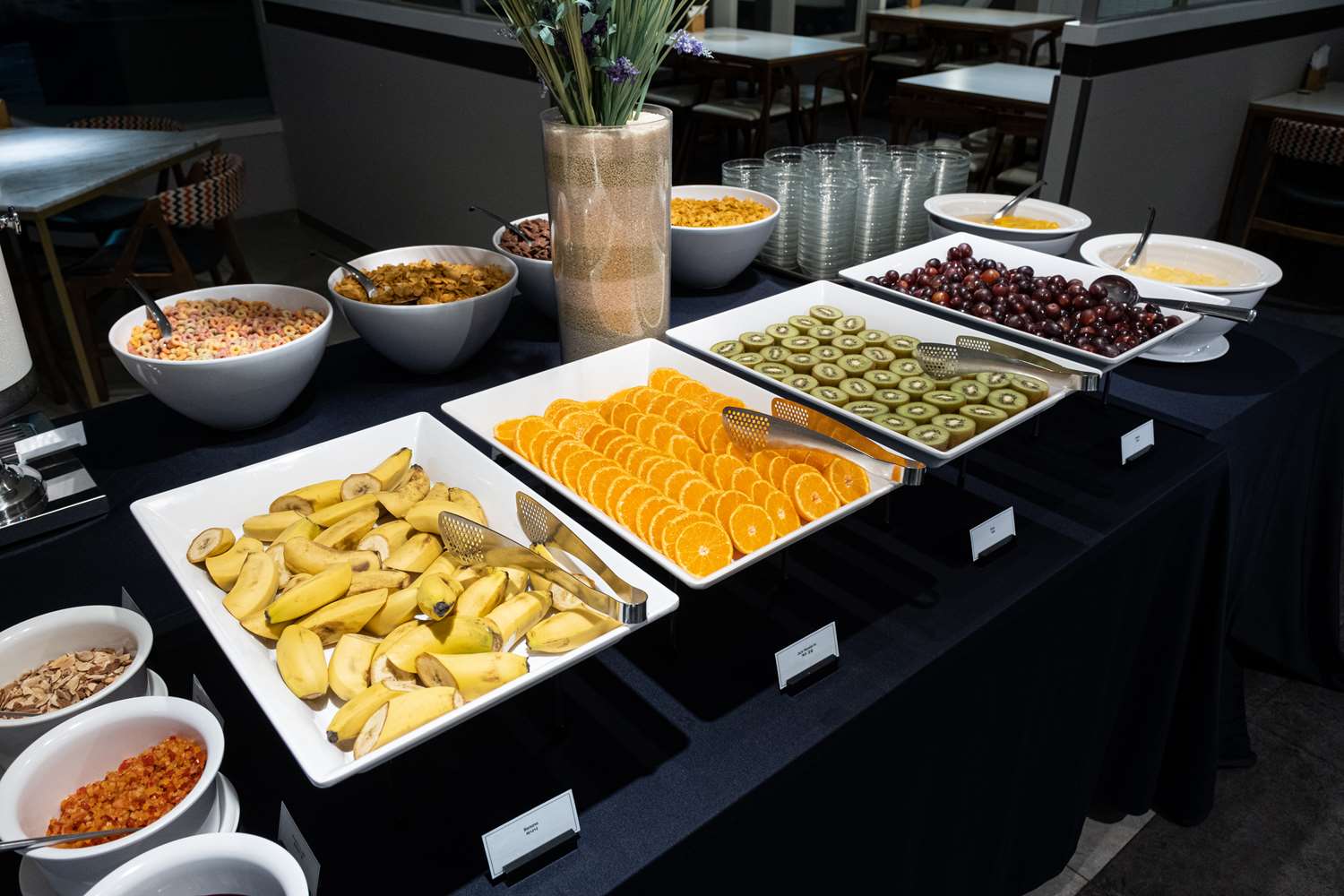 Фото Whistle Lark