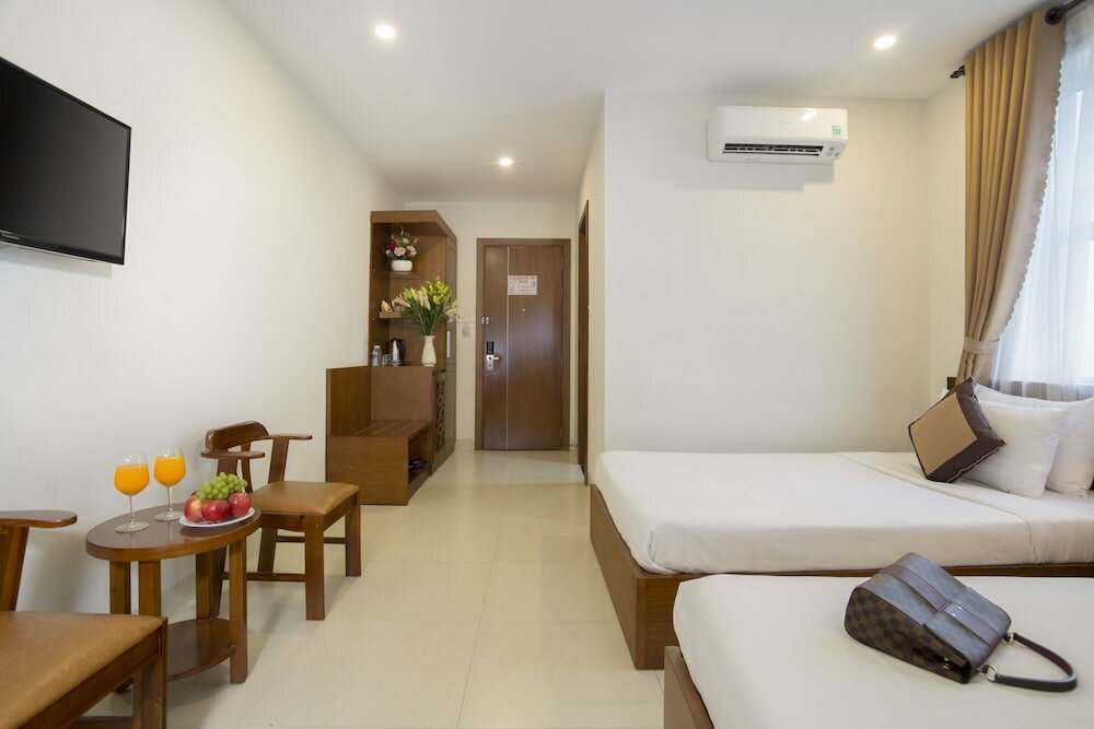 Фото Golden Light Hotel