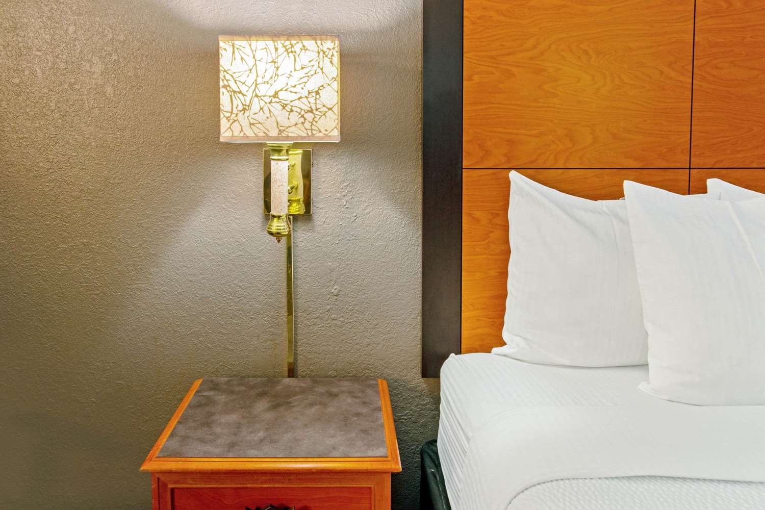 Фото La Quinta Inn by Wyndham Santa Fe