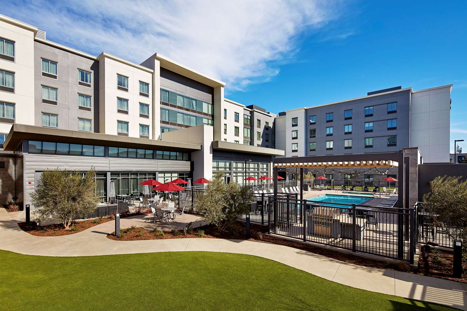 Фото Homewood Suites by Hilton Long Beach Airport