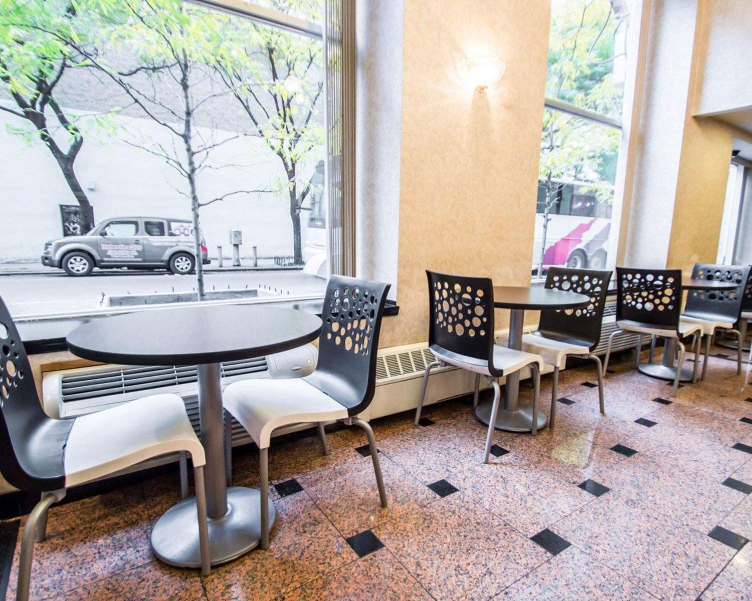 Фото Econo Lodge Times Square