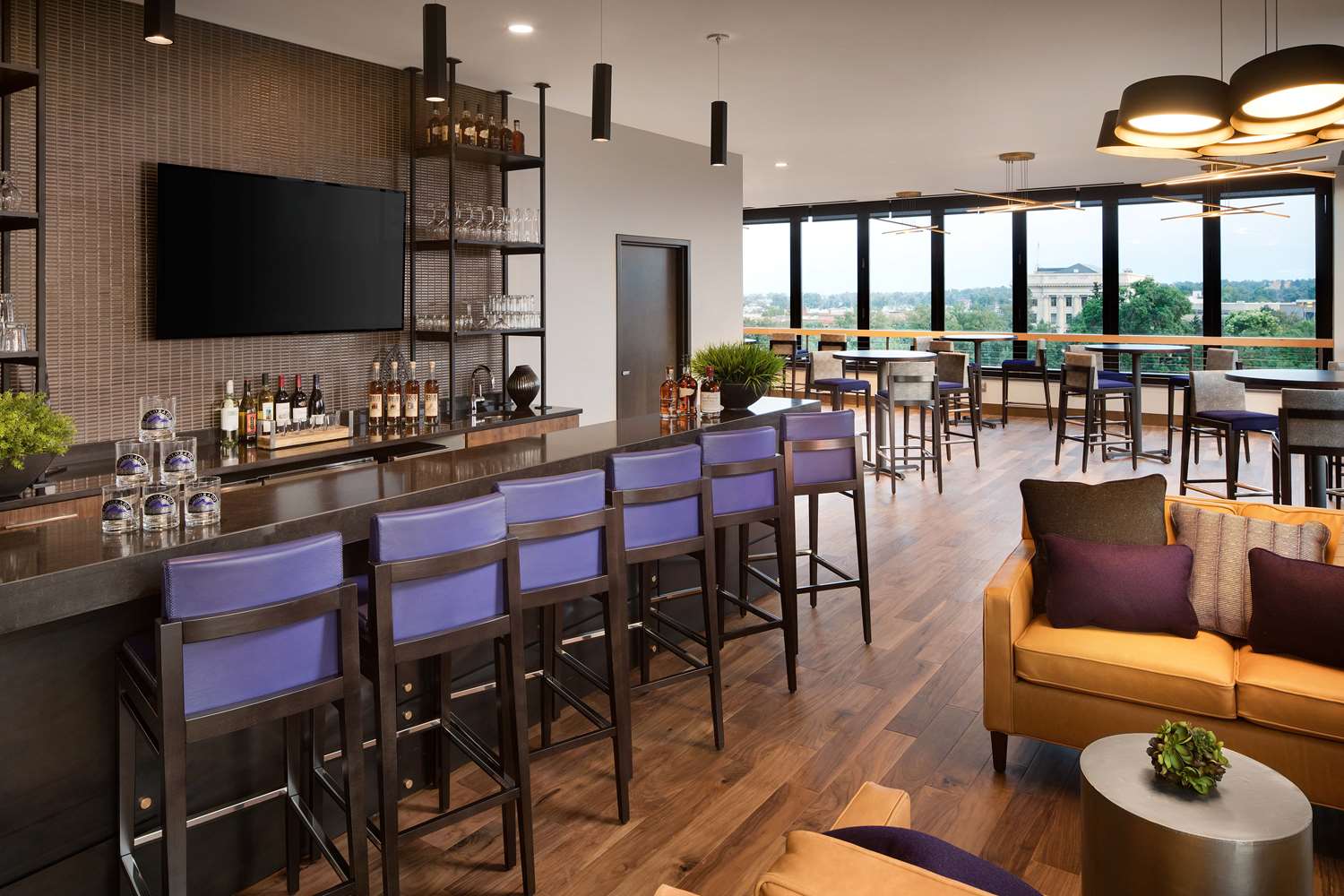 Фото DoubleTree by Hilton Greeley at Lincoln Park