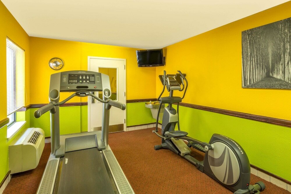 Фото Ramada by Wyndham Salt Lake City