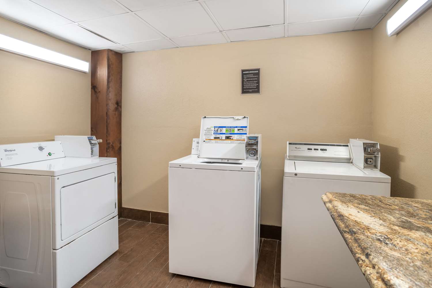 Фото Comfort Inn Charlotte Airport Uptown