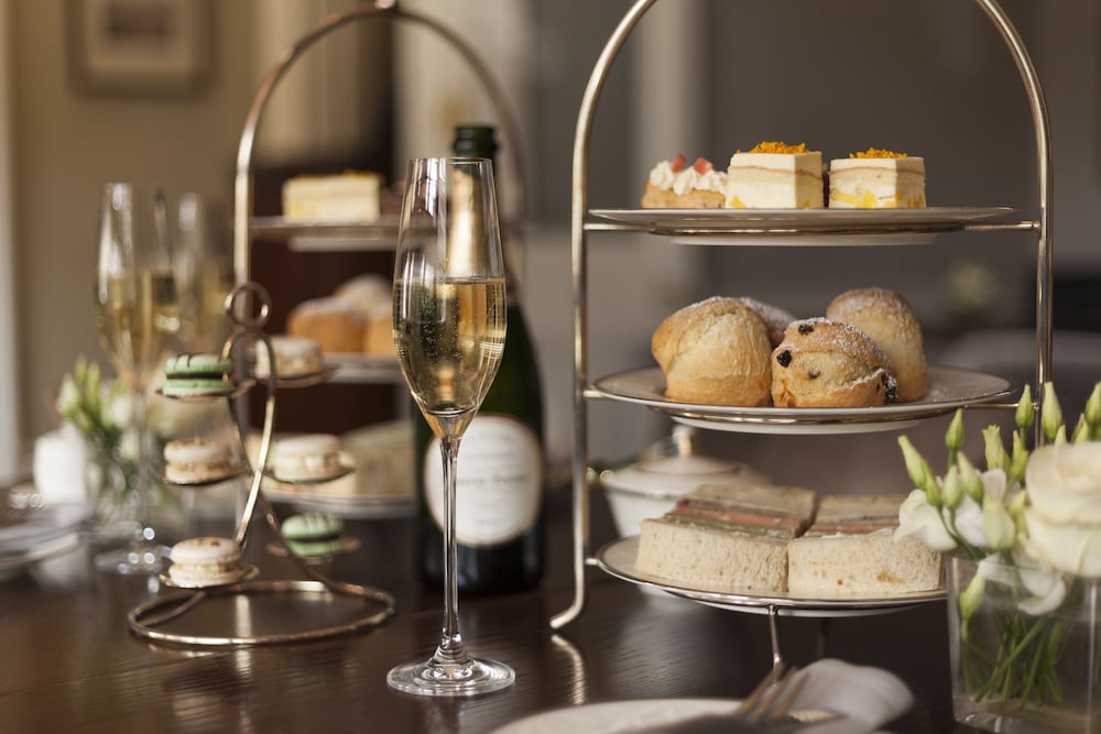 Фото Roseate House London