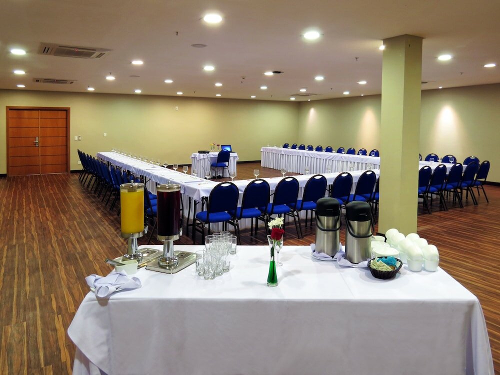 Фото Hotel Intercity Manaus