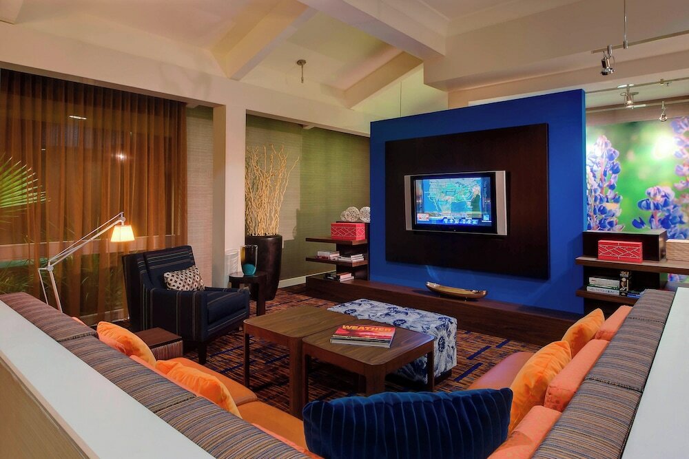 Фото Courtyard by Marriott Houston Brookhollow