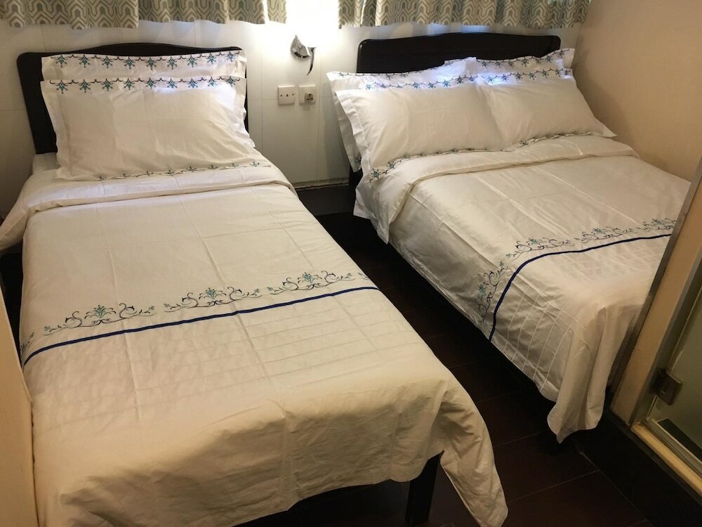 Фото California Hotel