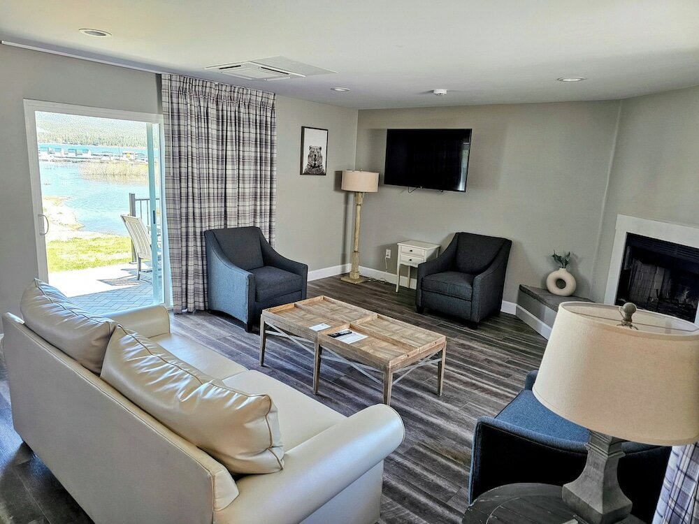 Фото Big Bear Frontier