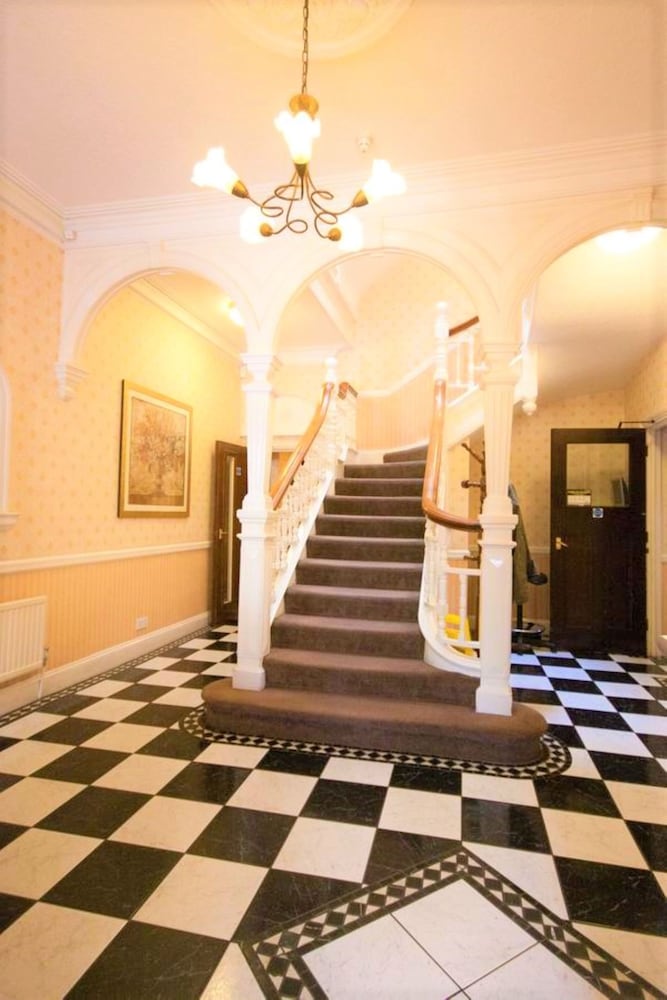 Фото Sure Hotel by Best Western Reading