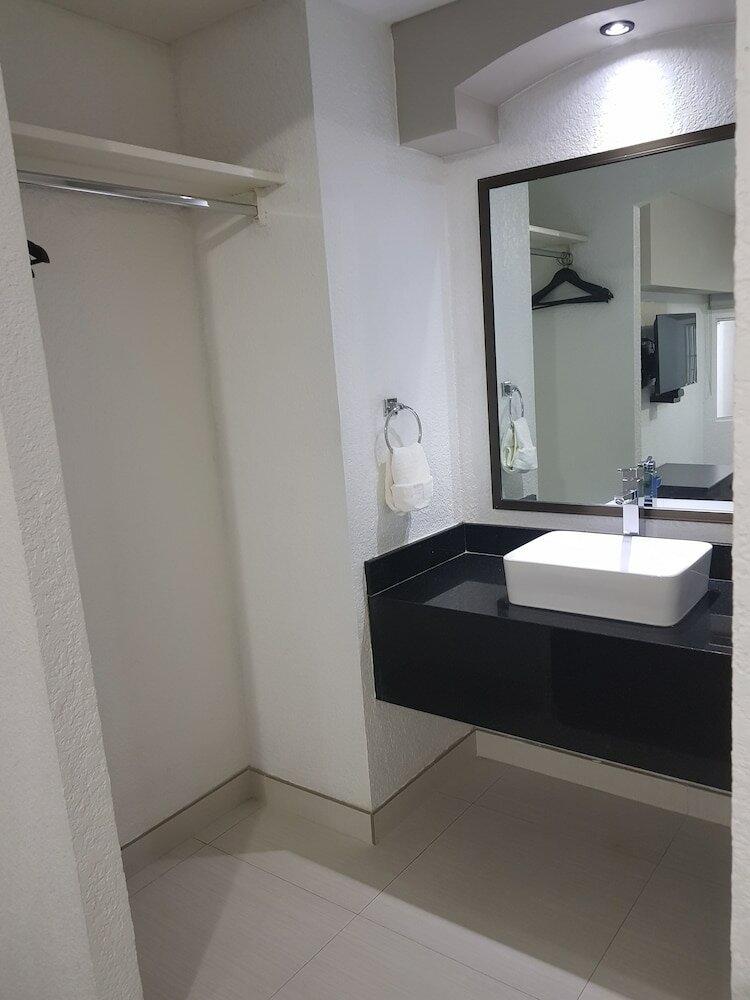 Фото Hotel Principado Tijuana Zona Aeropuerto