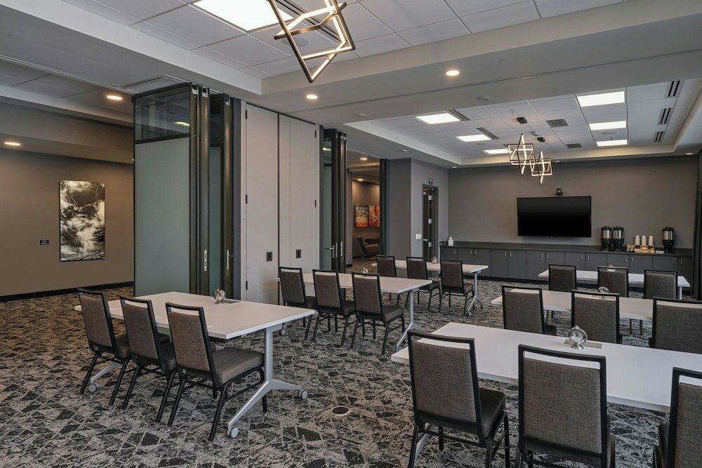 Фото SpringHill Suites by Marriott Colorado Springs Downtown