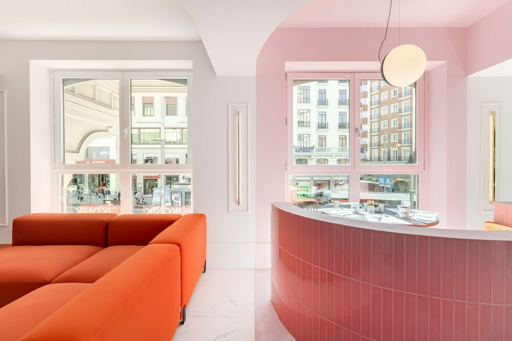 Фото Ikonik Gran VIA