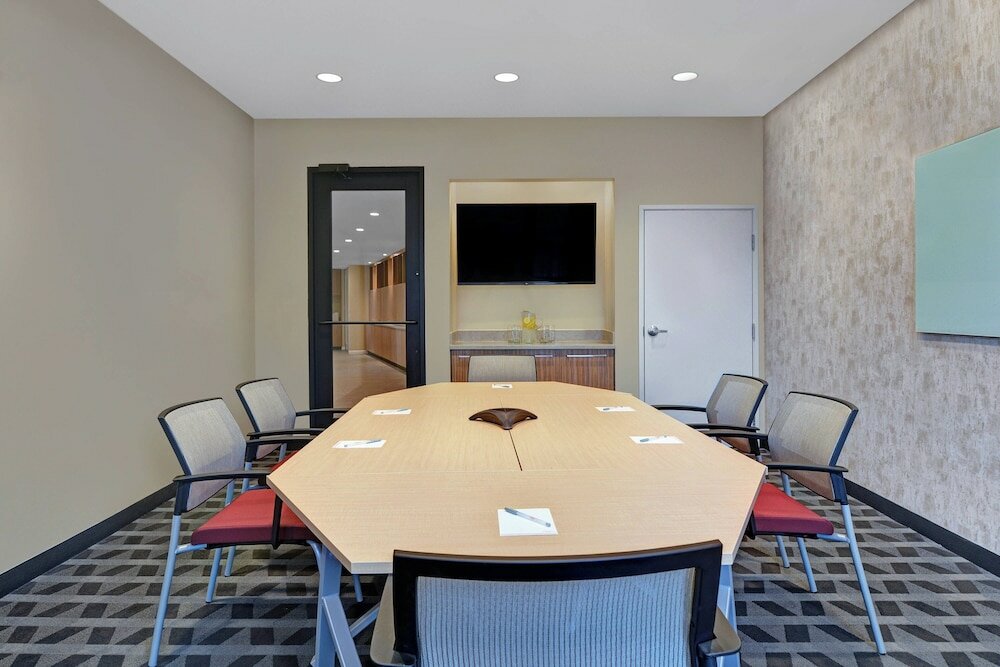 Фото TownePlace Suites by Marriott Indianapolis Downtown