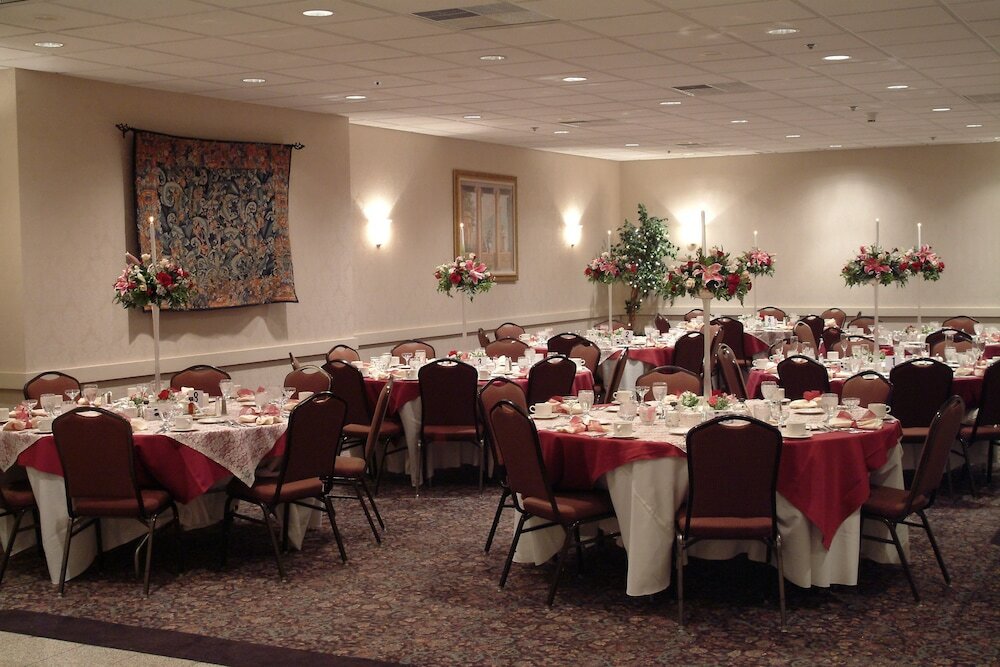 Фото Delta Hotels by Marriott Utica