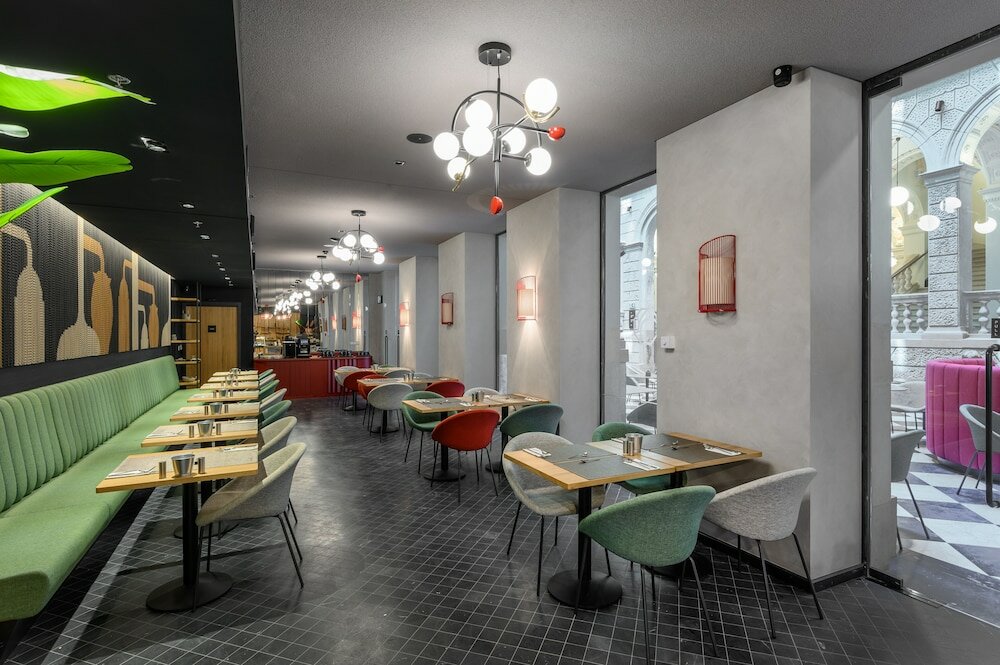 Фото Hotel Oktogon