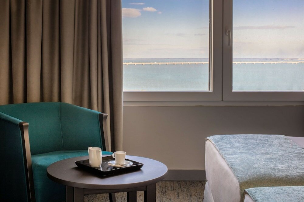 Фото Tivoli Oriente Lisboa Hotel