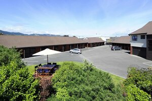 Гостиница Amber Court Motel