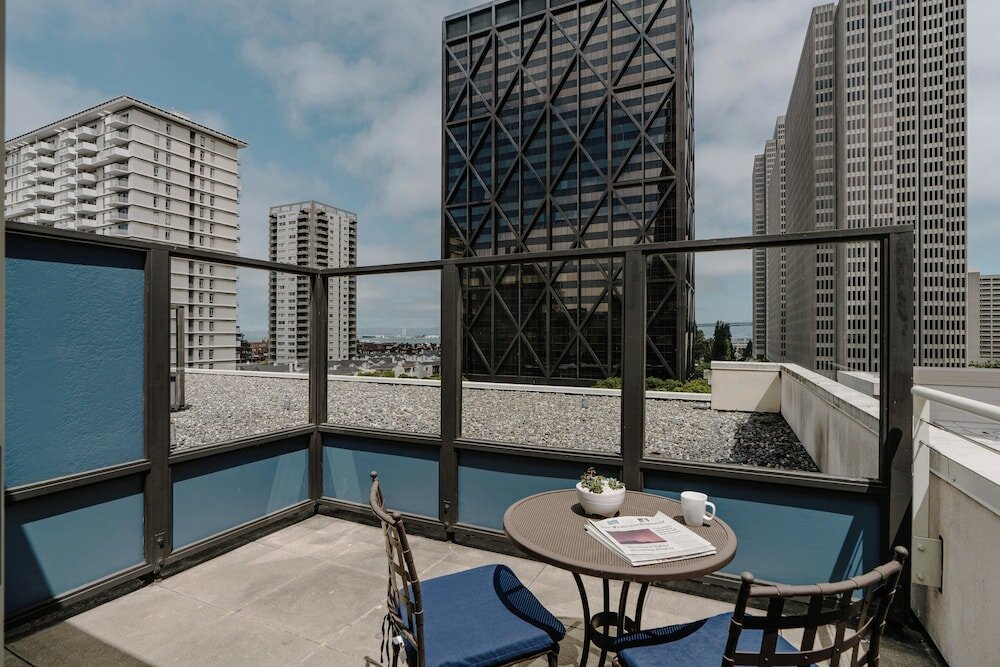 Фото Club Quarters Hotel in San Francisco