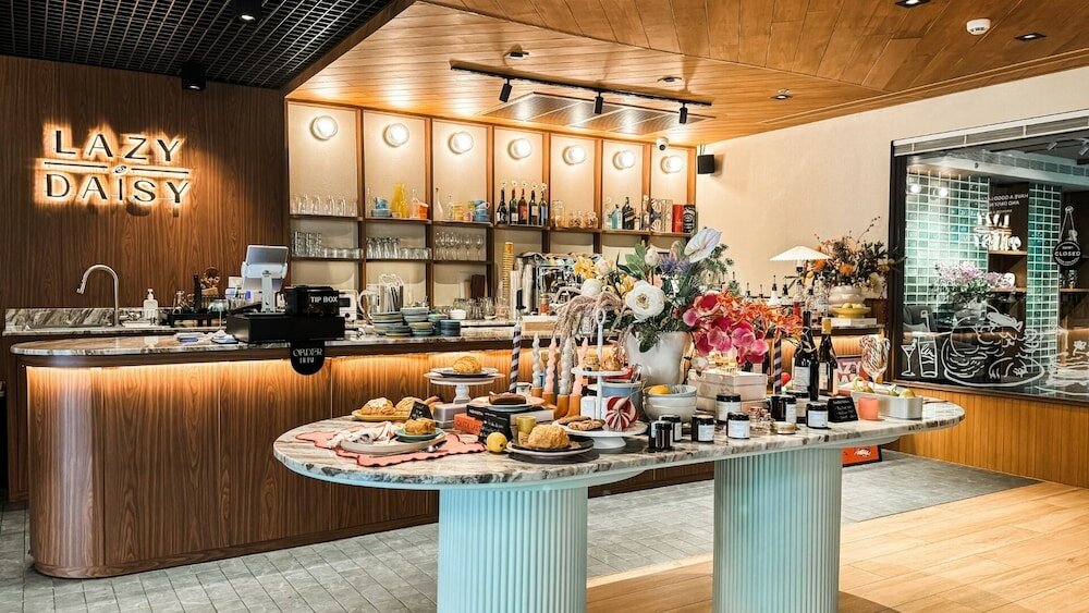 Фото Gardina Asoke Hotel & Residence